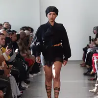 Intip debut desainer transgender pertama di New York Fashion Week (Foto: Instagram/ Nosessola)