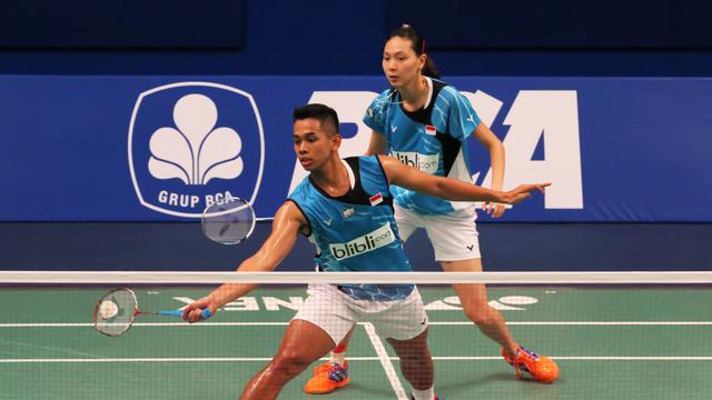 Edi Subaktiar / Gloria Emanuelle Widjaja