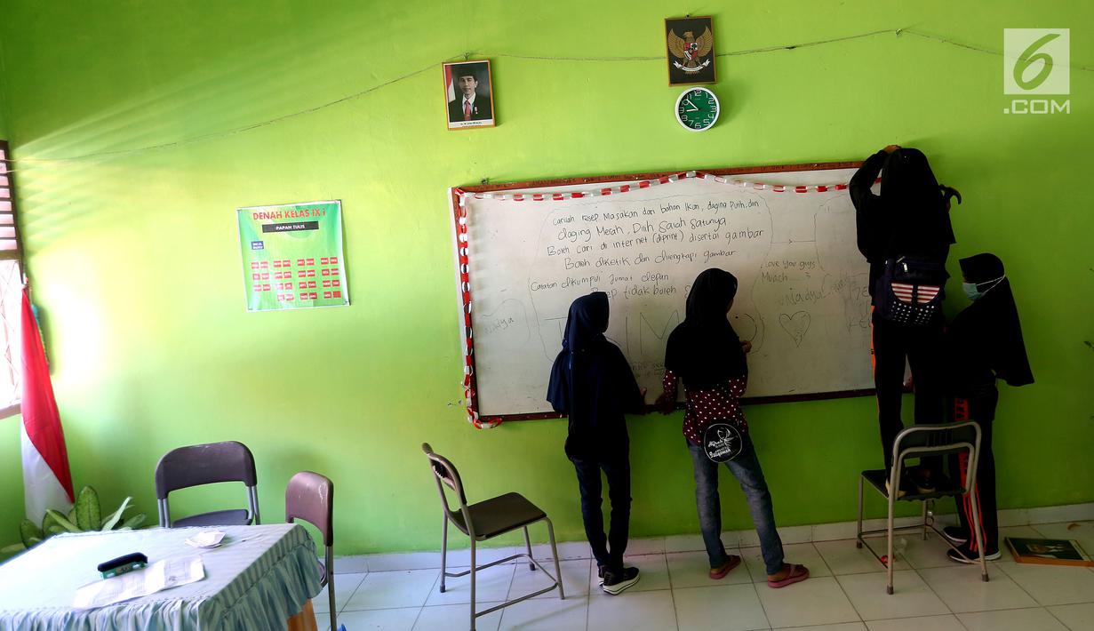 FOTO: Aktivitas Hari Pertama Sekolah Pasca Gempa dan ...