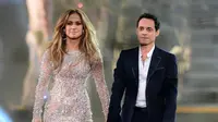 Jennifer Lopez bisa menunjukkan hubungan baiknya dengan sang mantan, Marc Anthony demi calon presiden Amerika Serikat, Hillary Clinton.