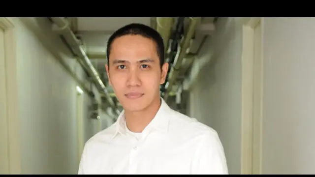 Lama Tak Muncul, Ressa Herlambang Hadirkan Band Paket Lengkap