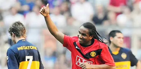 Selebrasi gol dari gelandang Manchester United, Anderson di partai semifinal Piala Audi menghadapi Boca Juniors pada 29 Juli 2009 di Munich, Jerman. AFP PHOTO/OLIVER LANG