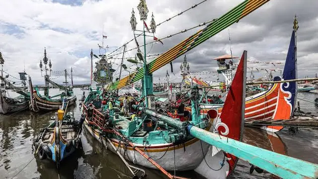 Ilustrasi para nelayan beraktivitas di Pelabuhan Muncar (Istimewa)