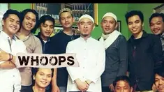Bary Manoch vokalis band Saint Loco telah memutuskan menjadi mualaf.Hal ini diungkapkan lewat foto di akun instagramnya.Dalam foto tersebut ia menggunakan koko putih dan peci dengan warna yang sama,Namanya pun berubah dari Bary Manoch menjadi Muhamma...