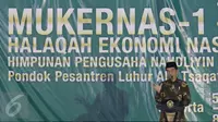 Presiden Joko Widodo (Jokowi) memberikan pidato saat menghadiri Pembukaan Musyawarah Kerja Nasional (Mukernas) I Himpunan Pengusaha Nahdliyin (HPN) di Pondok Pesantren Luhur Al Tsaqafah Cepedak Jagakarsa, Jakarta, Jumat (5/5). (Liputan6.com/Angga Yuniar)