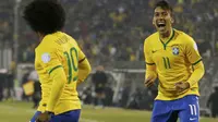 Roberto Firmino cetak gol kedua untuk Brasil vs Venezuela (REUTERS/Ivan Alvarado)