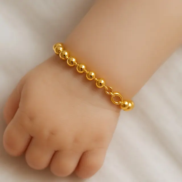 3. Gelang Emas Bentuk Bola-Bola Kecil