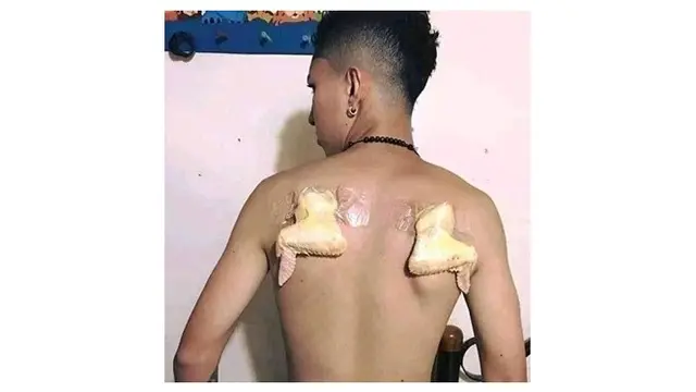 Aksi Cowok Saat di Rumah Sendirian Ini Bikin Geleng Geleng Kepala