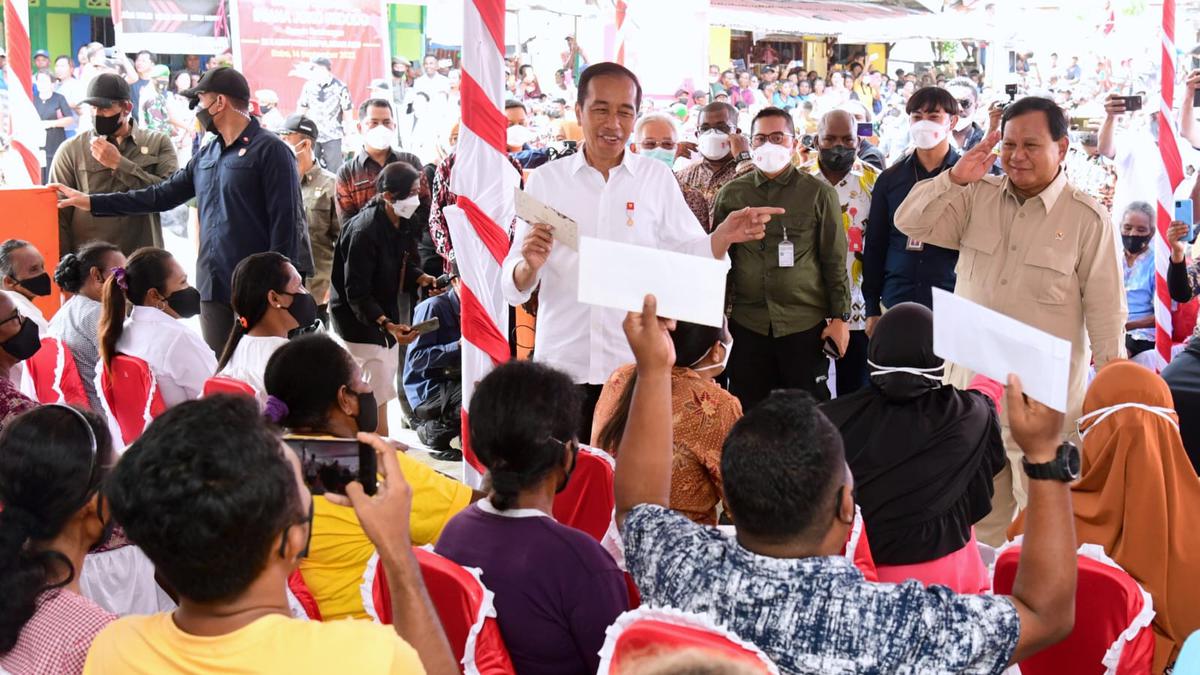 Jokowi: BLT BBM Sudah Disalurkan ke 8,1 Juta Penerima Manfaat di 461 Daerah - Vimarsana News