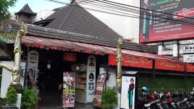 Tempat makan siang di Jogja