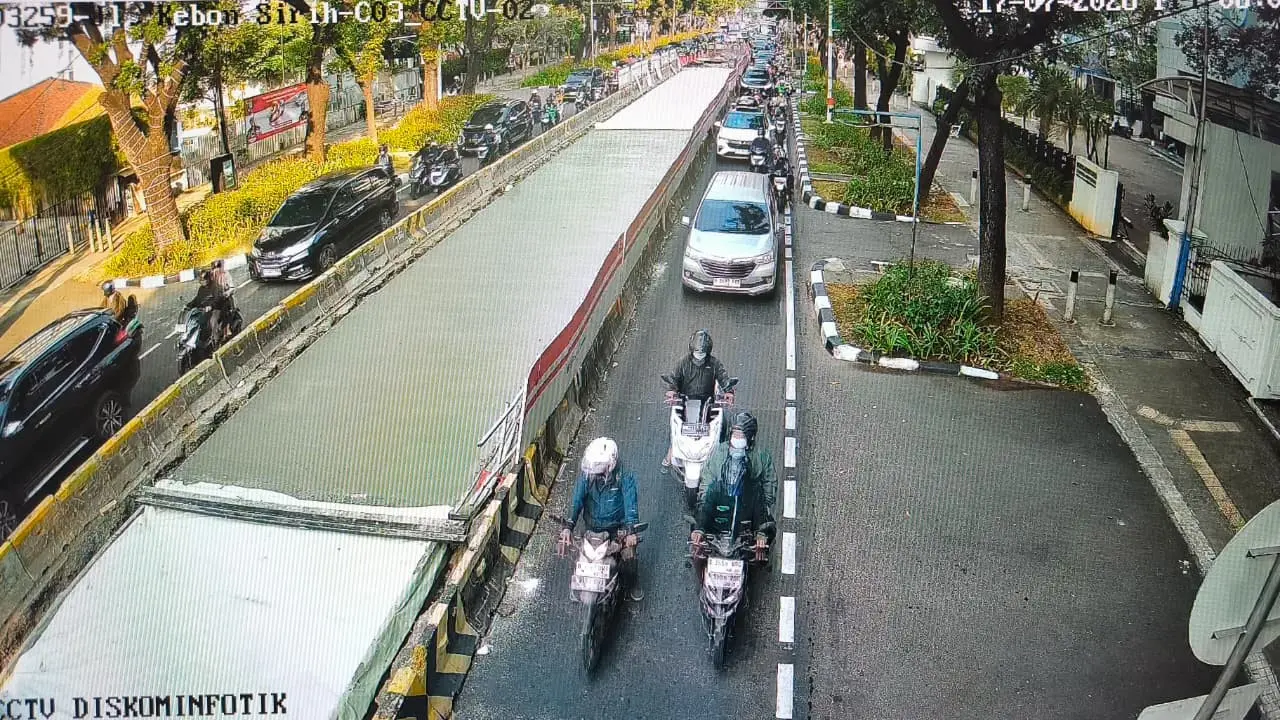 Potret Lalu Lintas Kebon Sirih ke Tugu Tani