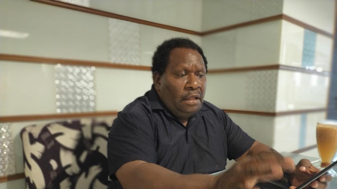 Bupati Nabire Isaias Douw mengimbau pihak yang kecewa hasil pilkada untuk mengikuti prosedur