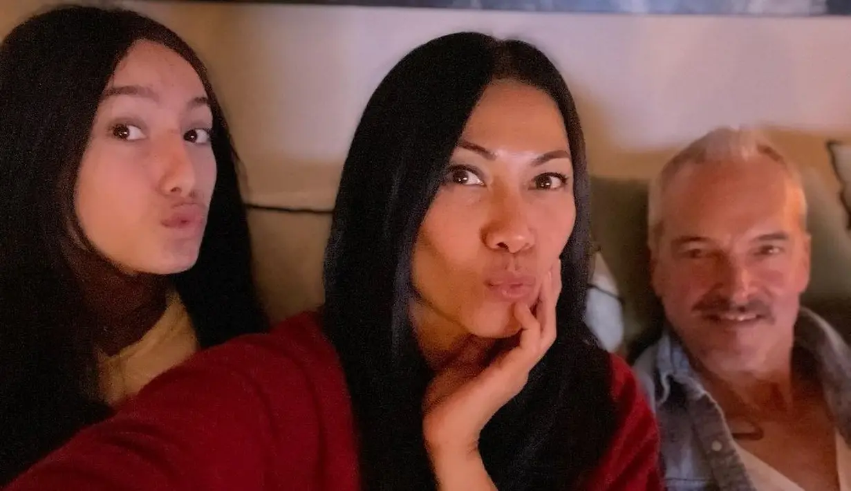 Anggun C Sasmi dan anaknya, Kirana (Instagram/anggun_cipta)