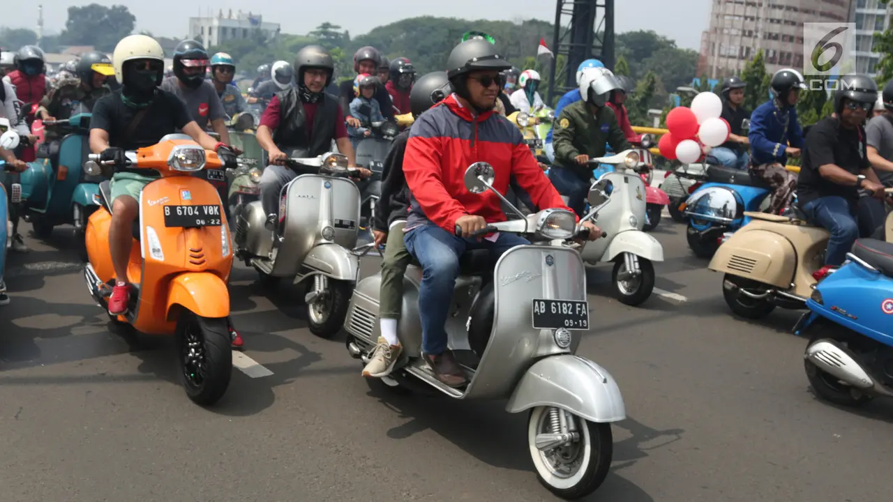 Anies Baswedan Konvoi Vespa
