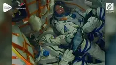 Sebuah roket Soyuz yang mengangkut astronot Amerika Serikat dan kosmonot Rusia dilaporkan harus mendarat darurat setelah mengalami kegagalan mesin di Kazakhstan.