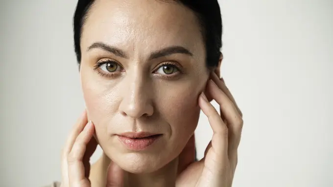 Tak Perlu Perawatan Mahal, Penuaan Dini Bisa Dicegah dengan Kebiasaan Sederhana Ini [Dok/freepik.com]