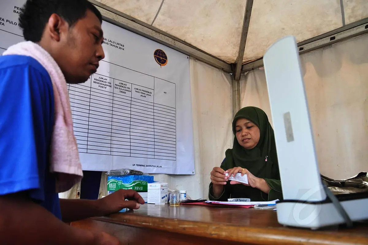 Jelang Mudik, Sopir Bus Jalani Tes Urine