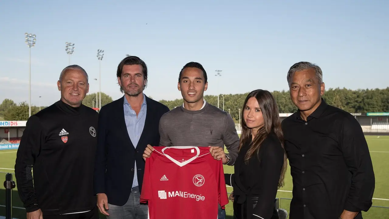 Ezra Walian
