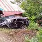 Mobil Fortuner terguling di tanjakan curam Anjoro Pitu, memakan korban jiwa. (Foto: Liputan6.com/Abdul Rajab Umar)