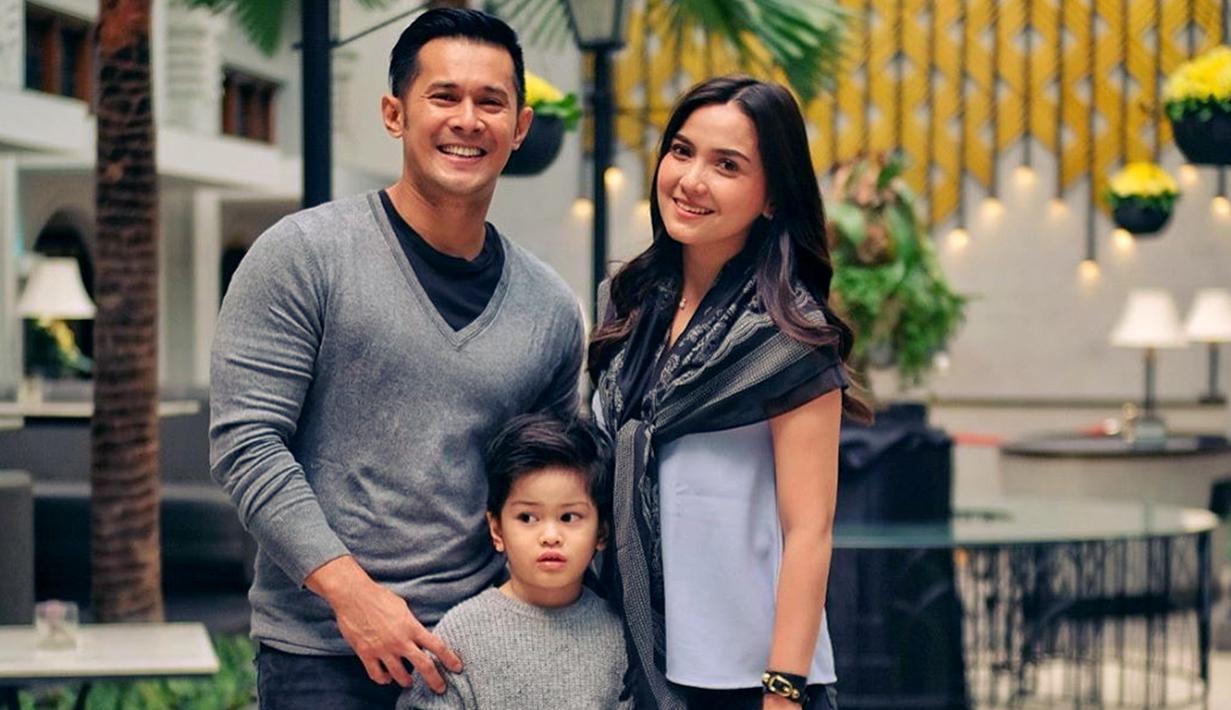 Foto Momen Seru Afdhal Yusman Dan Keluarga Liburan Ke Bandung Hot Liputan6 Com