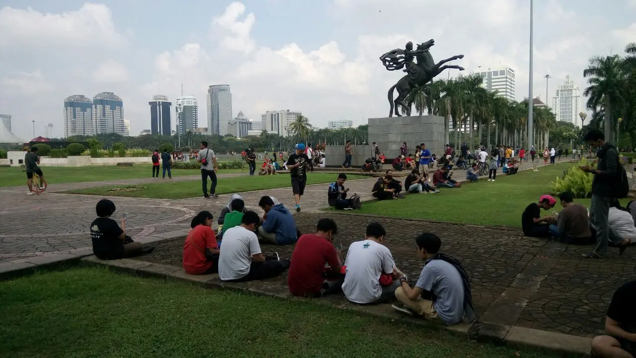 Berburu Pokemon Go di Monas