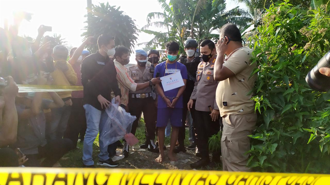 Rian (21) pembunuh gadis yang terbungkus kantong plastik dan seorang perempuan lainnya di Bogor, Jawa Barat
