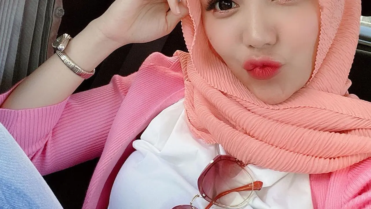 7 Potret Terbaru Bella Shofie yang Kini Putuskan Berhijab