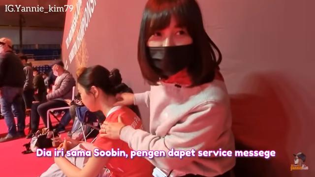 6 Potret Kebersamaan Yannie Kim dan Sang Anak, Bak Kakak Adik