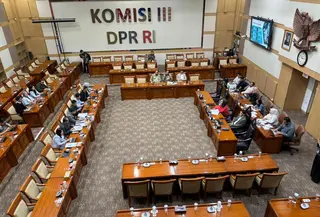 Komisi III DPR RI resmi memulai penyusunan naskah akademik Rancangan Undang-Undang (RUU) Perampasan Aset hari ini, Kamis (15/1/2025). (Foto: Delvira Hutabarat)