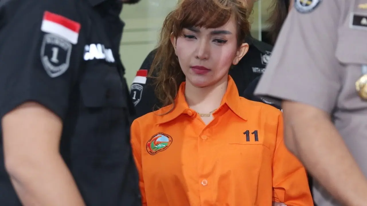 [Bintang] Roro Fitria