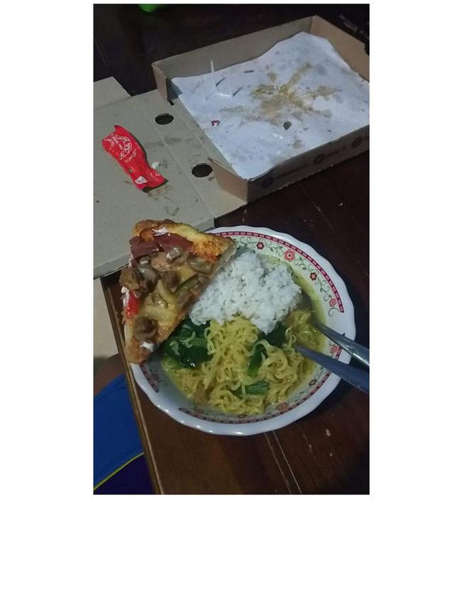 7 Potret Menu Makan Nasi dengan Lauk Tak Biasa Ini Bikin Tepuk Jidat