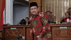 Wakil Ketua DPR Fahri Hamzah saat menjadi saksi sidang lanjutan kasus penyebaran berita bohong atau hoaks dengan terdakwa Ratna Sarumpaet di PN Jakarta Selatan, Selasa (7/5/2019). Sidang beragendakan pemeriksaan saksi yang meringankan terdakwa Ratna Sarumpaet. (Liputan6.com/Faizal Fanani)