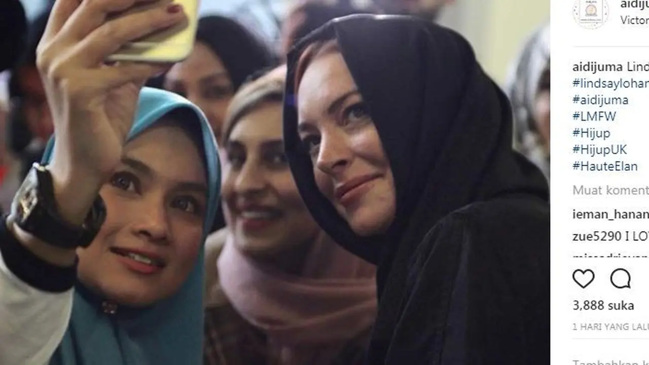 Lindsay Lohan berhijab