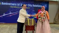 Wali Kota Surabaya Tri Rismaharini didaulat jadi warga kehormatan Kota Busan, Korea Selatan. (Foto: Dok Pemkot Surabaya)
