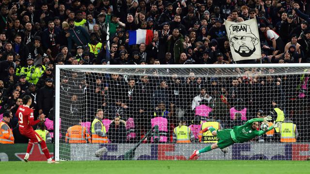 Foto: Aksi Heroik Gianluigi Donnarumma saat Pupuskan Langkah Liverpool di Liga Champions