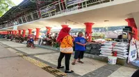 Pasar Kembang Kalisari yang sudah ditata akan menjadi gerbang masuk Kampungb Pelangi Semarang. (Foto : Liputan6.com / Edhie Prayitno Ige)