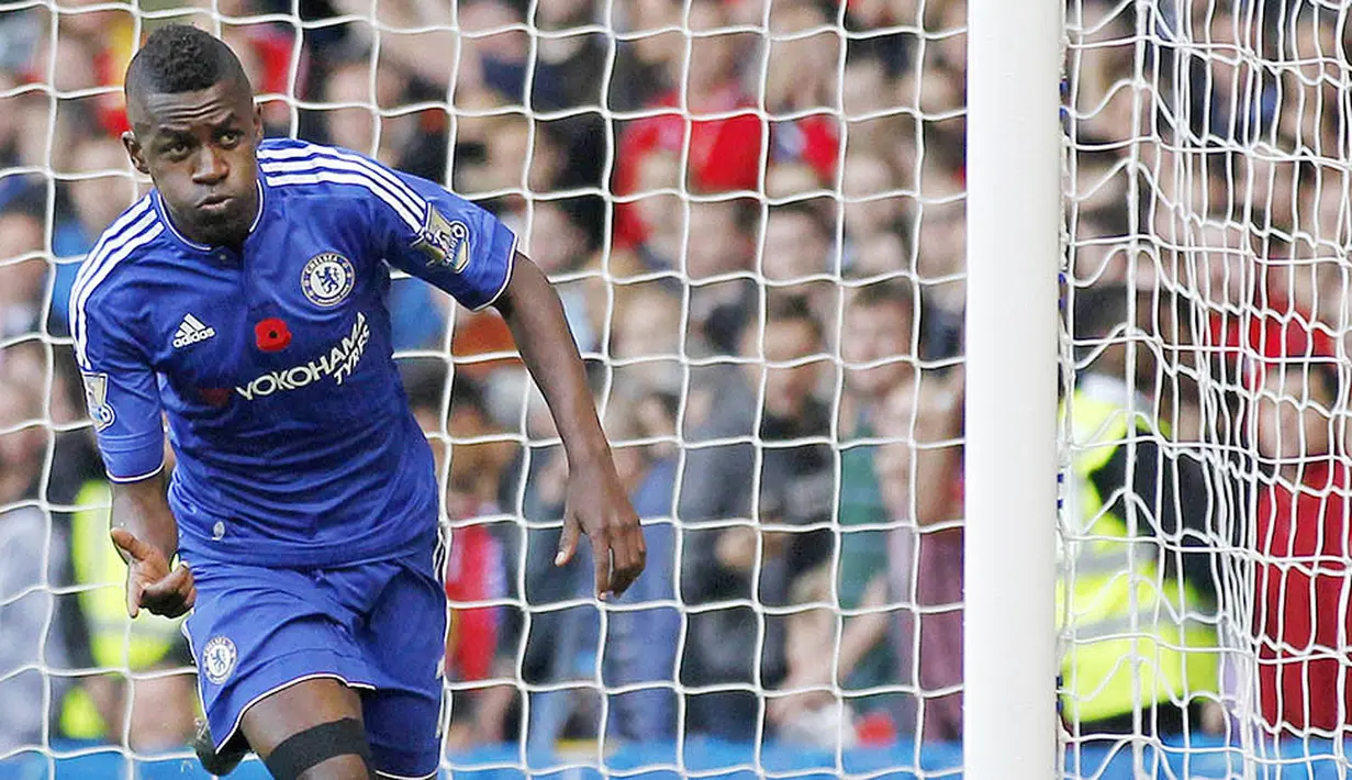 Ramires - Mantan pemain andalan Chelsea ini kini berstatus pengangguran setelah kontraknya bersama Palmeiras usai beberapa waktu lalu. Pria berusia 34 tahun itu memiliki harga sebesar 800 ribu euro. (AFP/Ian Kington)