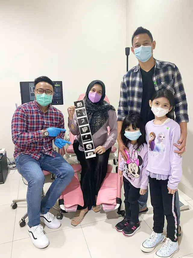 Nancy Agita, istri Lian Firman hamil anak ketiga (Foto: Instagram/@nancyagita)