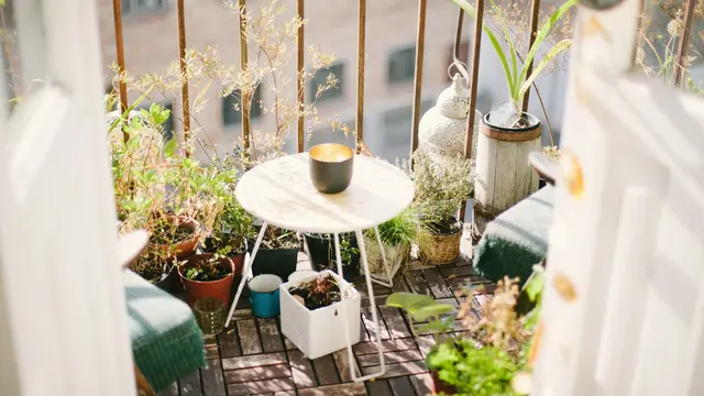 Ilustrasi Balkon