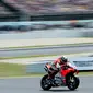 Pembalap Spanyol dari tim Ducati, Jorge Lorenzo melaju kencang saat balapan MotoGP Catalunya di Sirkuit Catalunya di Montmelo, (17/6). Pembalap Jorge Lorenzo finis diurutan pertama dengan catatan waktu 40 menit 13,566 detik. (AFP PHOTO / Josep Lago)