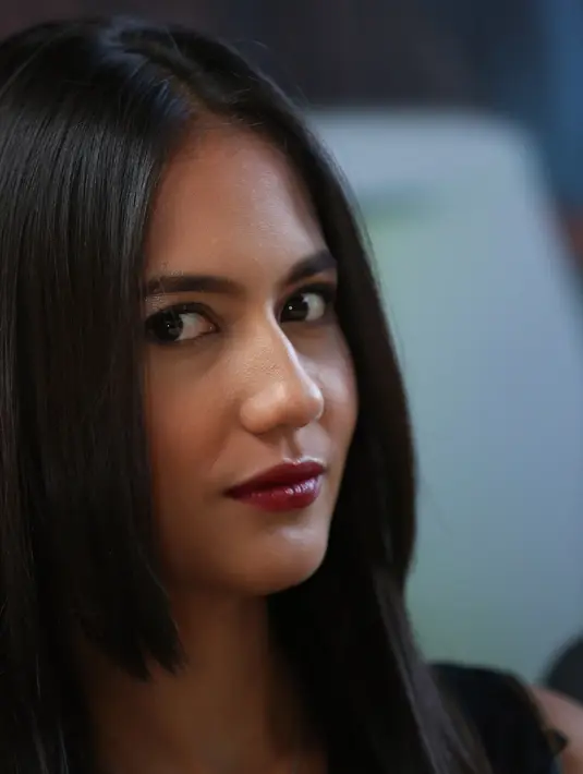 Dalam peran, Pevita tergolong yang sangat selektif. Tidak semua tawaran film diambil. Baginya, memilih peran sama dengan memilih pasangan. Cocok dengan karakter dan ceritanya. (Nurwahyunan/Bintang.com)