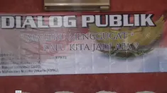 Forum Rakyat Maluku yang terdiri dari pemuda kawasan timur Indonesia Dan Keluarga mahasiswa Maluku, Menggugat lantaran ketertinggalan Provinsi Maluku.