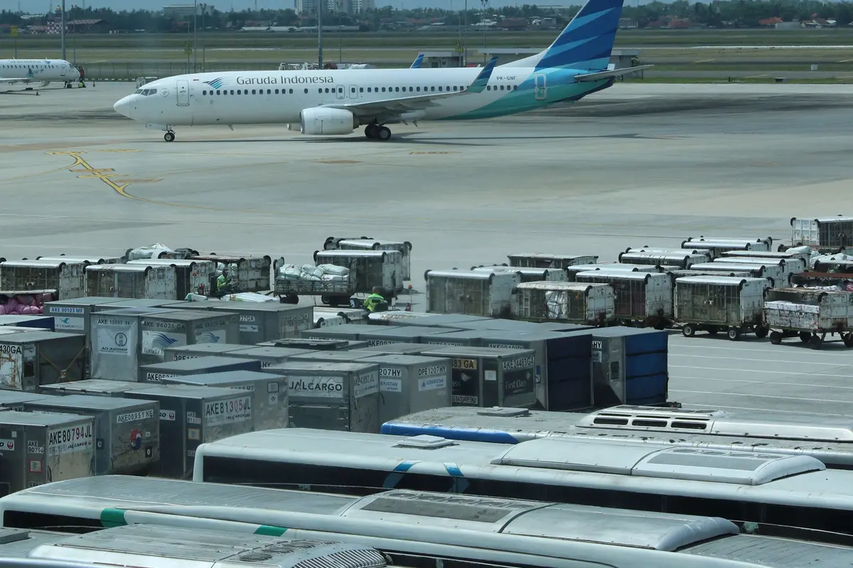 Garuda Indonesia Tutup 97 Rute Penerbangan