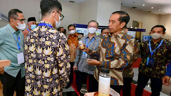 Jokowi: Jangan Sampai Ada Pabrik Besar tapi Lingkungan Sekitarnya Miskin