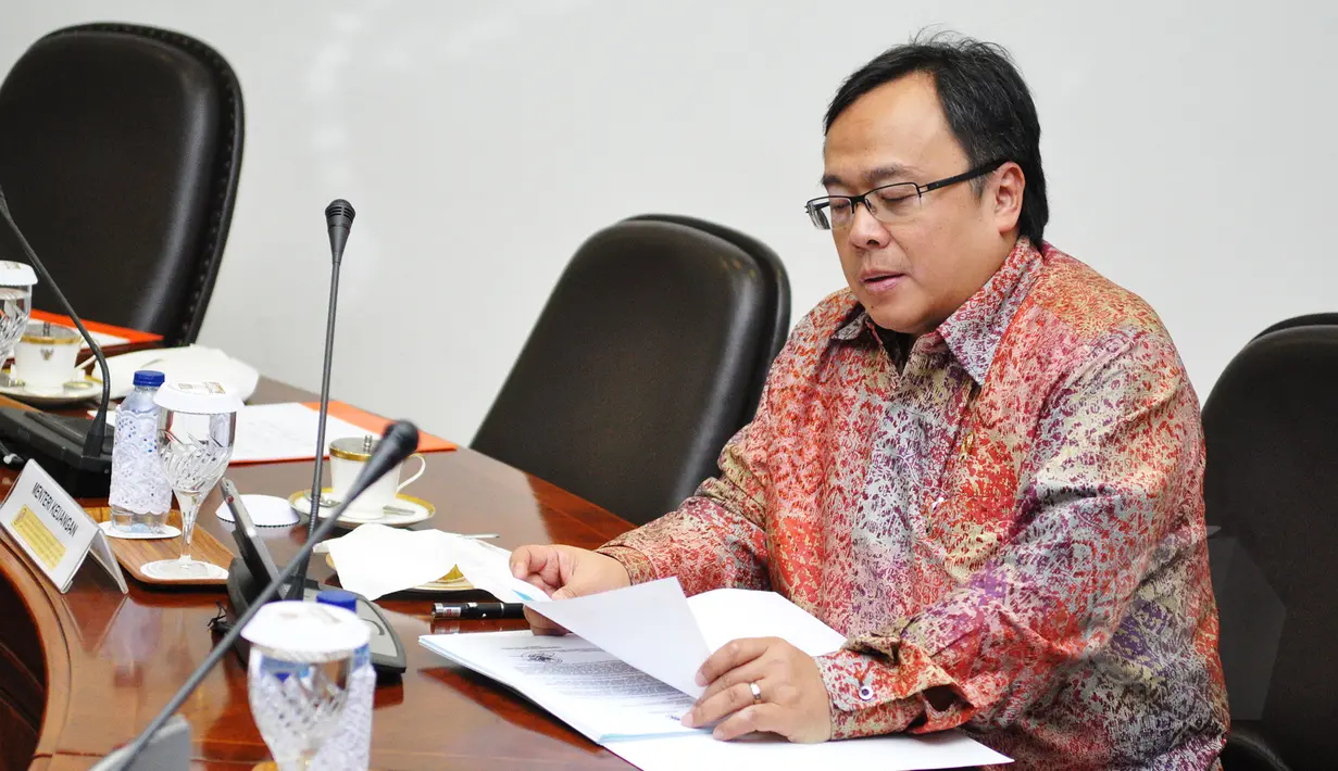 Menteri Keuangan Bambang Permadi Soemantri Brodjonegoro saat mengahadiri rapat terbatas di Istana Kepresidenan, Jakarta, Rabu (11/3/2015). (Liputan6.com/Faizal Fanani)