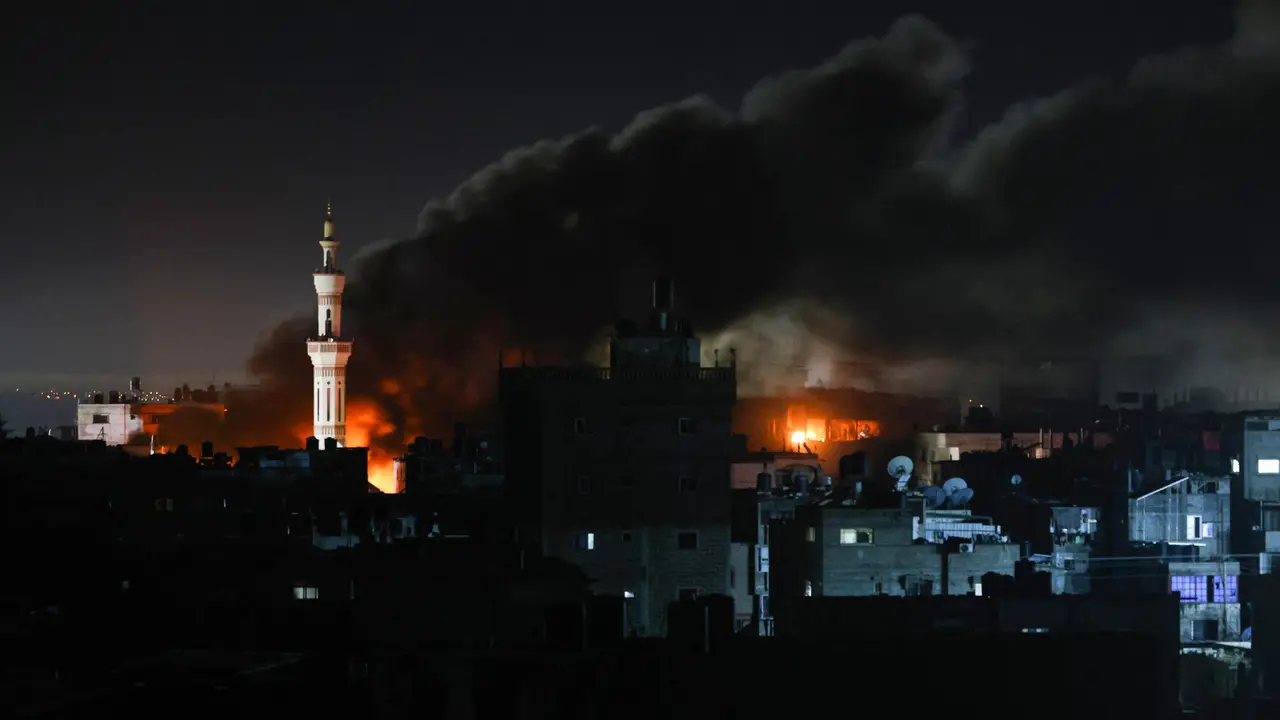 Israel Kembali Bombardir Kota Rafah