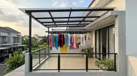 7 Model Penutup Balkon Sekaligus Tempat Menjemur Pakaian, Tak Cuma Melindungi dari Hujan