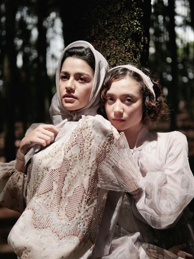 6 Pemotretan Asha Assuncao dalam Berbagai Tema Ini Curi Perhatian