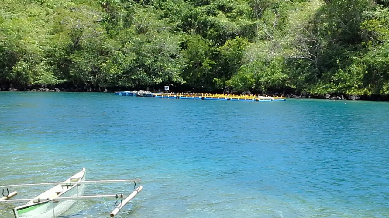 Pantai Sulamadaha Ternate