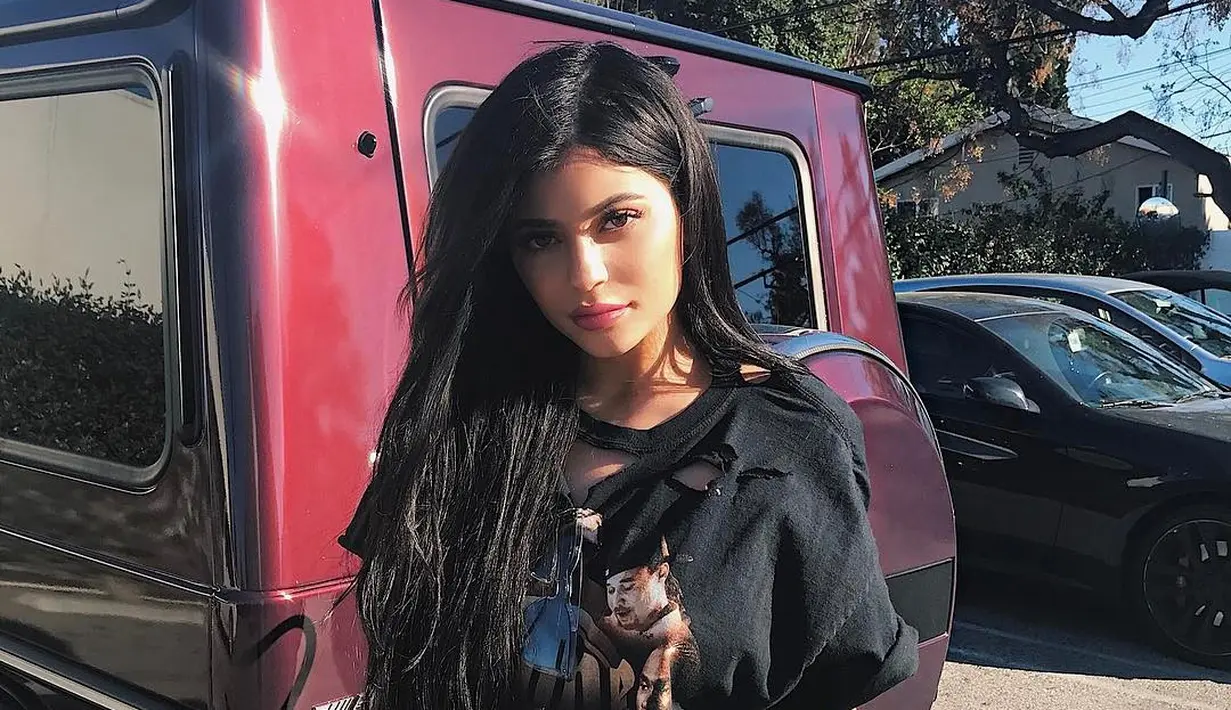 Saat ini Kylie Jenner merasa bahwa masa kehamilan benar-benar lebih sulit dari yang ia bayangkan. (instagram/kyliejenner)